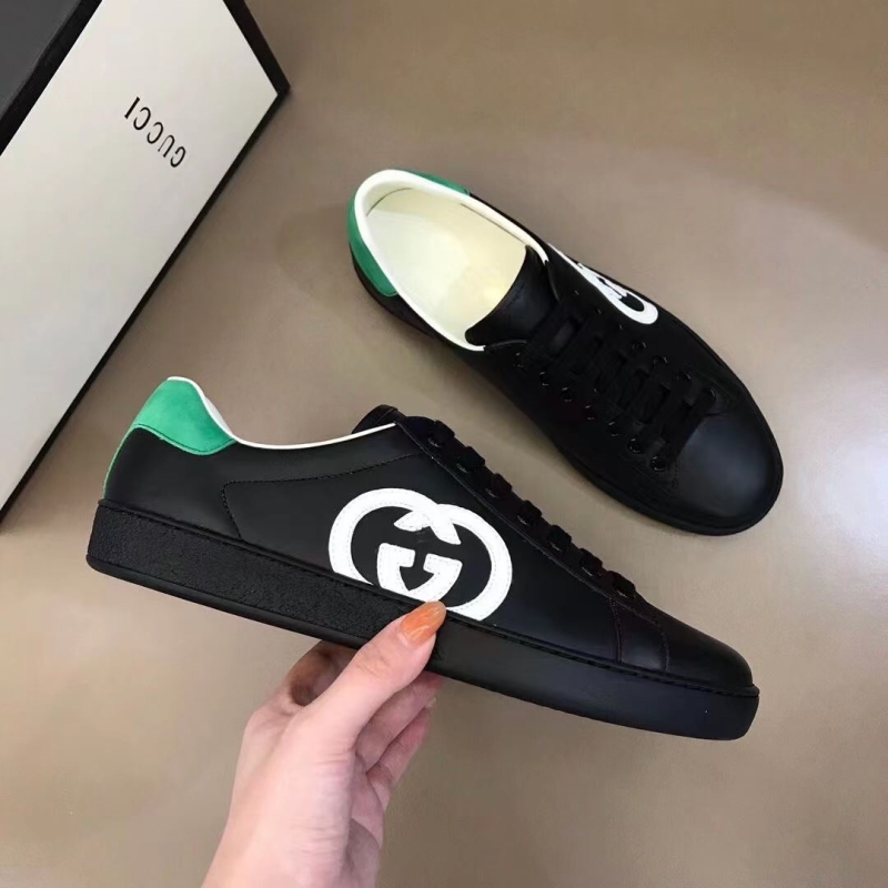 Gucci Sneakers